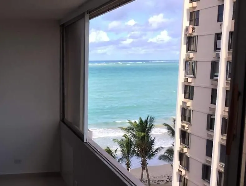 サンジョアンBeach Front Apt Isla Verde Aveアパートメント サンジョアン